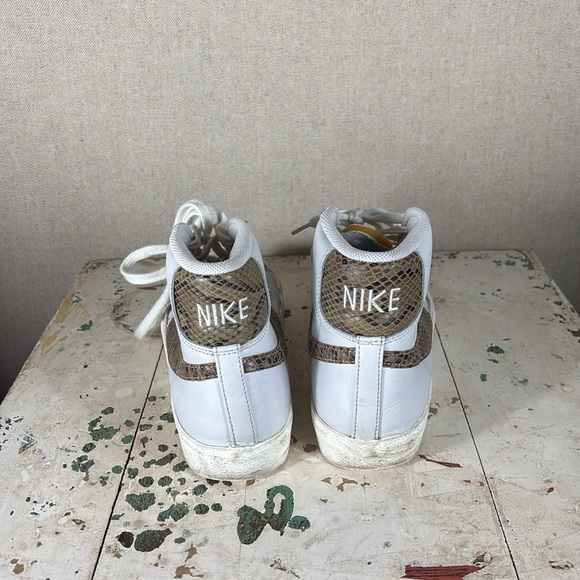 Nike > Blazer Mid Vintage 'Snakeskin Swoosh' 9 - Picture 9 of 9